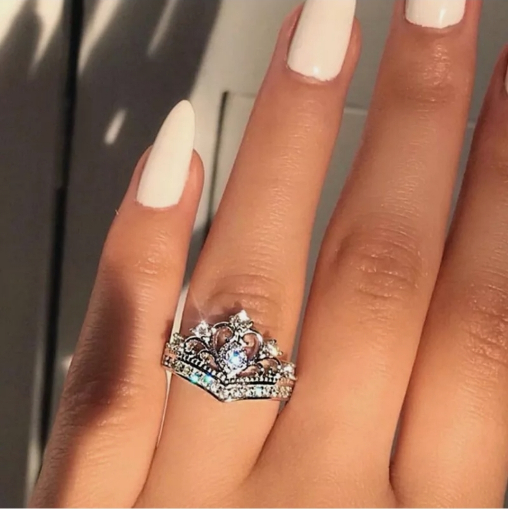 New 925 Silver Queen Crown Wedding Ring
